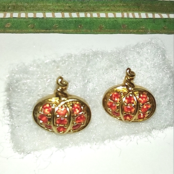 Sparkling Orange Crystal Pumpkin Shaped Earrings - Picture 6 of 10